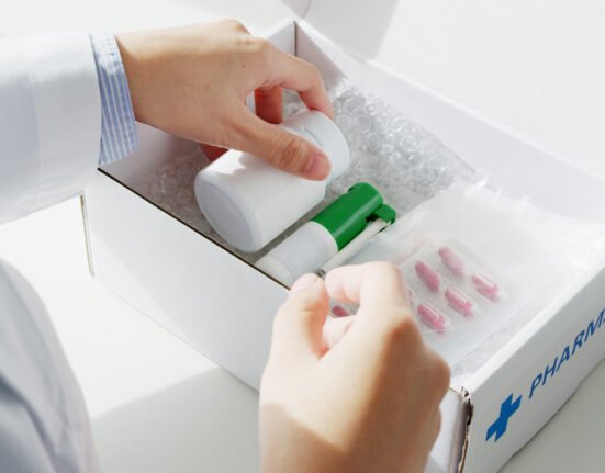Close hand Asia woman chemist help.